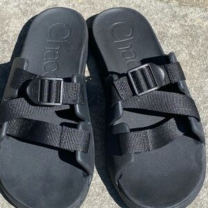 NWOT Chaco’s Women’s 5 Black Slides